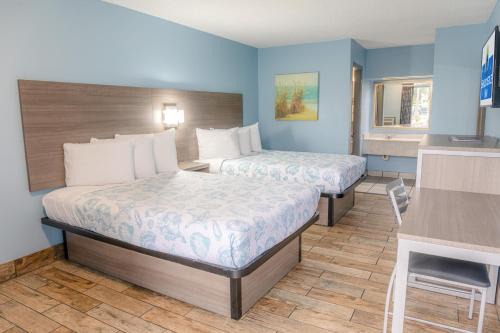 Savannah Beach Hotel | Sandcastle Inn