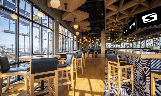 Hamilton Hotel | Sandman Hotel Hamilton