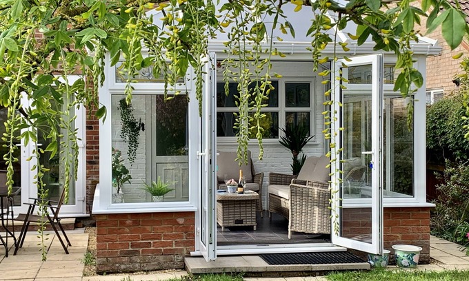 Mablethorpe and Sutton House | Sandpiper Cottage, Trusthorpe, a 5* holiday home next to dog-friendly beaches