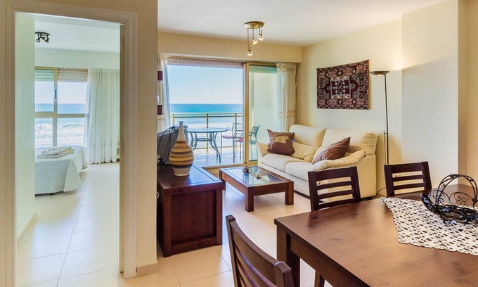 Pobles del Sud Apartment | Sandy Beach apartment on the beach