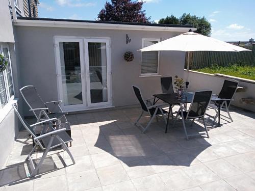 Boscundle House | Sandy cottage, nr Eden & beaches