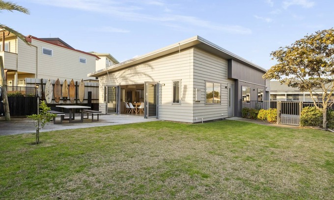 Papamoa Beach House | Sandy Feet Retreat - Papamoa