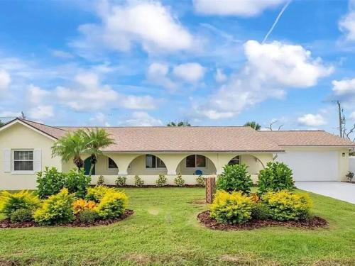 Marineland Acres House | Sandy Shores Family Sanctuary