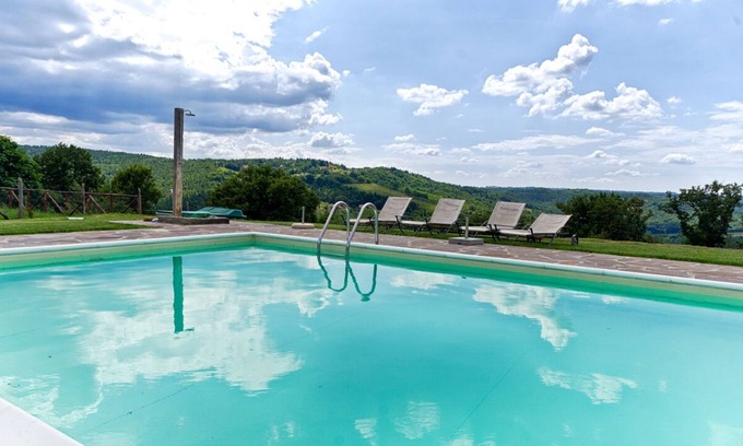 Barberino Tavarnelle Apartment | Sangiovese Country House, apartment with pool in a small village in the hills of Chianti