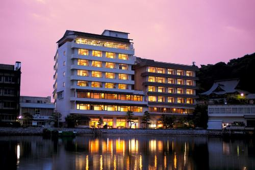 Kanzanjicho Hotel | Sansuikan Kinryu