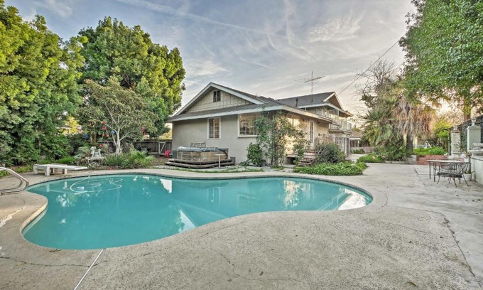 North Tustin House | Santa Ana Home with Pool, 15 Minutes to Disney!