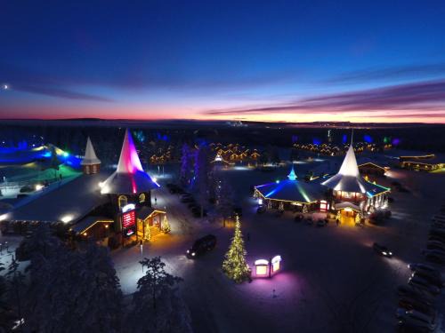 Santa Claus Village Hotel | Santa Claus Holiday Village
