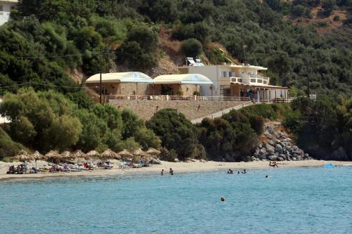 Polirizos Apartment | Santa Marina Apartments
