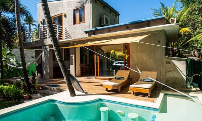 El Tunco House | SantiChanti Walk to Sunzal Beach