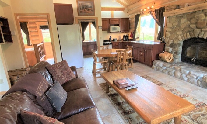 Darby Cabin | Sapphire Cabin at Rye Creek Lodge