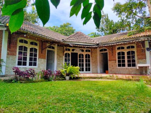 Ambarita Bed & Breakfast | Sarah's Cottage Toba Samosir