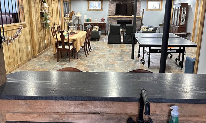 Gansevoort House | Saratoga country villa