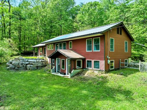 Rotterdam Junction House | Saratoga Guest House