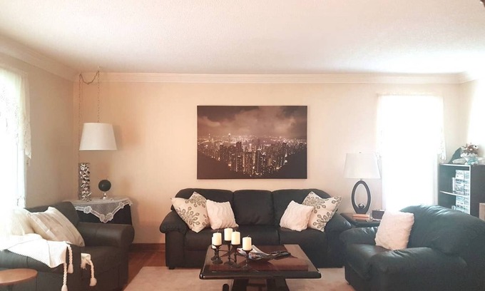 Sarnia Apartment | Sarnia Secret - BIG, Private 3 BR/2 BA APT by HWY