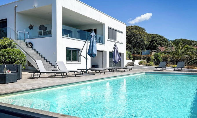 Grosseto-Prugna Villa | Sasha - Villa Avec Piscine au Coeur de Porticcio - by TGB
