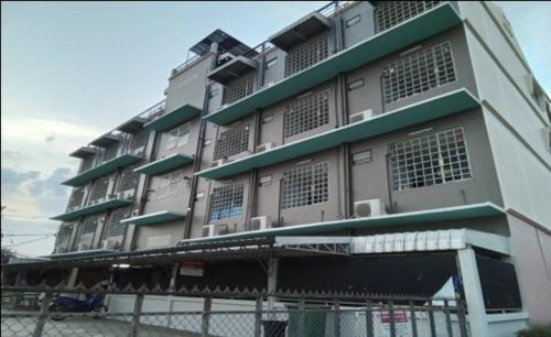 Chaiyaphum Apartment | Sathorn Waterside JK