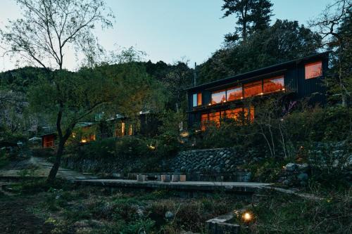 Okutama Hotel | Satologue
