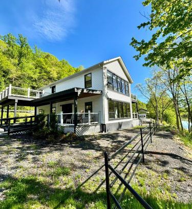 Mount Marion House | Saugerties Modern Charm with Creekside access and views