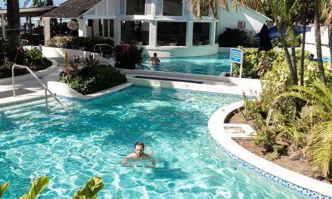 Saint Matthias Resort | Savannah Beach Club Hotel