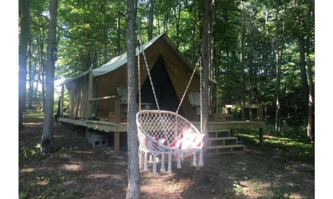 Rushville RV Rental | Savannah Safari Tent & Breakfast-FLX Glamping