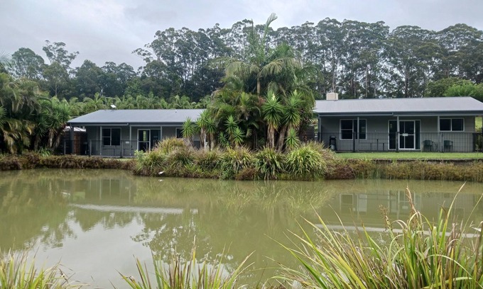 Bonville Cottage | Sawtell Hinterland Retreat .Rural , peaceful living ,close to everything !