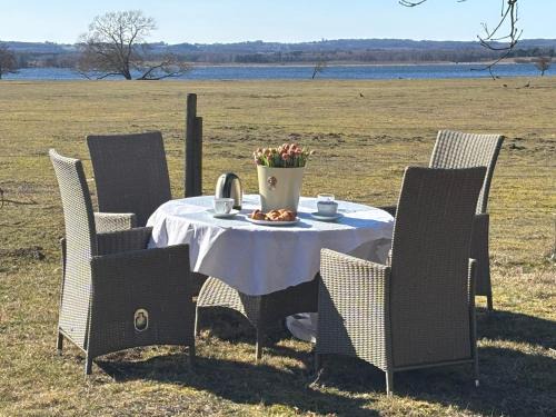 Sjobo House | Saxeröd by the lake