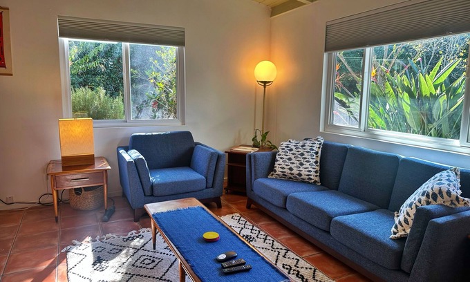 Alta Mesa House | SB Beachside Bungalow, Dog Friendly!