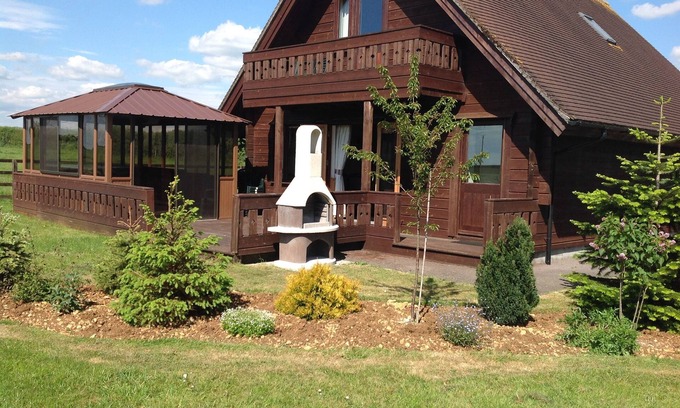 West Stour Ski Chalet | Scandinavian chalet with hot tub in rural North Dorset. Spectacular views.
