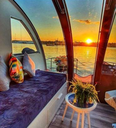 Old Town Boat Rental | Scarlet Sea House