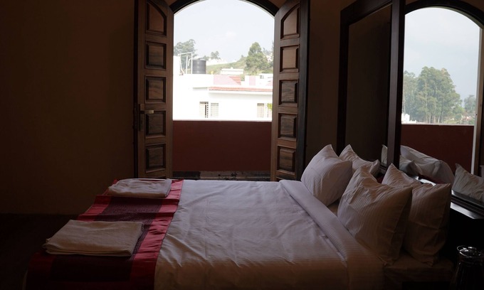 Kodaikanal Villa | Scarlet Villa 5BHK Unique Private Homestay Villa