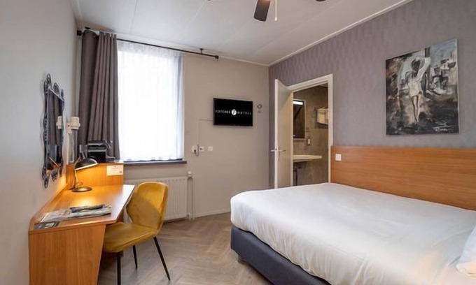 Made Hotel | Scenic Cycling & Outdoors Near Amazing Family Room in Made | Onsite Dining