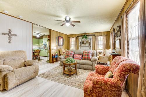 Lineville House | Scenic East Alabama Retreat on 2 Acres
