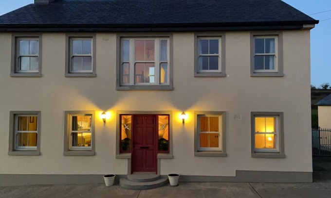 Labasheeda House | Scenic Estuary Way 3-Bed Home in Labasheeda