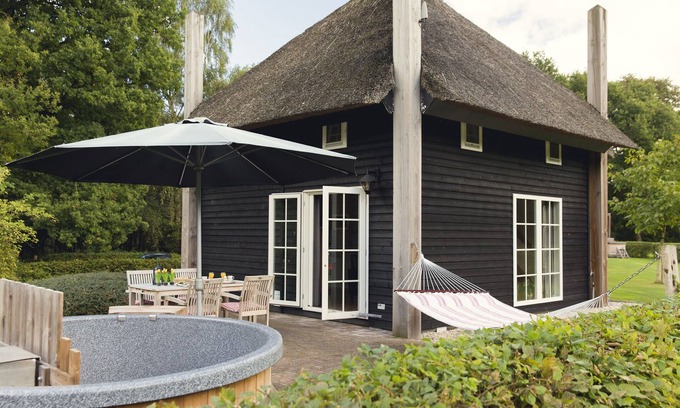 Notter House | Scenic Hideaway in Notter