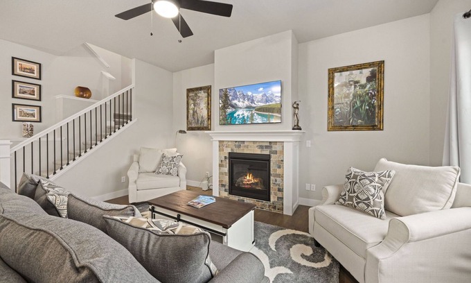 Loveland House | Scenic Mountain Retreat – Golf, Pickleball, Relax