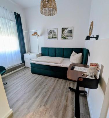 Vechta Hotel | Schäfers Hotel, Self-Check-in, Cafe und Bäcker am Hotel