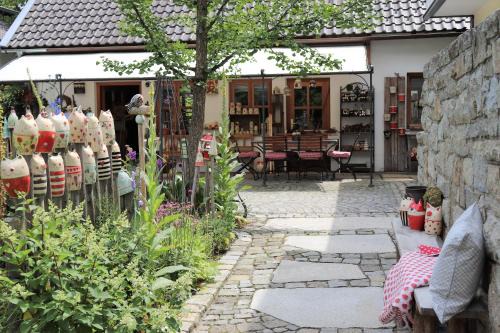 Aicha vorm Wald Apartment | Schöne Ferienwohnung vor den Toren Pullman Citys zwei