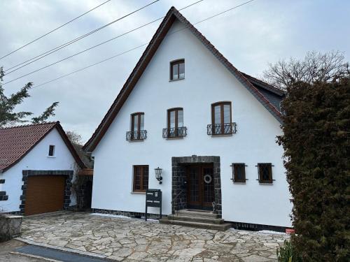 Stadtlengsfeld Apartment | Schöne Ferienwohnung im Landhaus