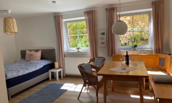 Sulz Apartment | Schöne Wohnung mit Pool und Sauna zum Wohlfühlen