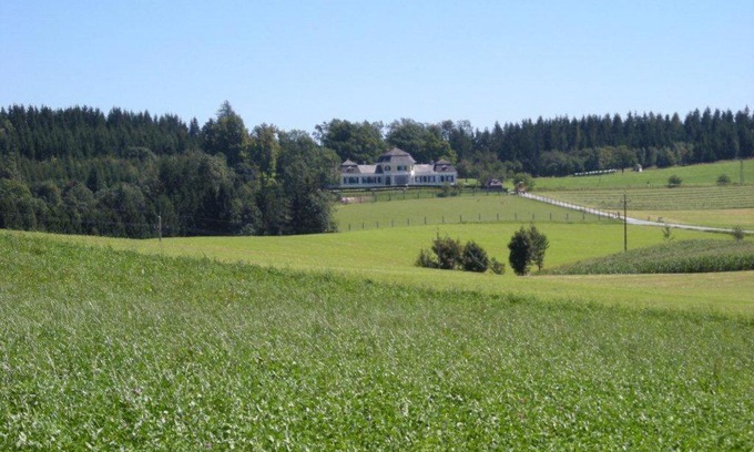 Zobern Bed & Breakfast | Schloß Ziegersberg