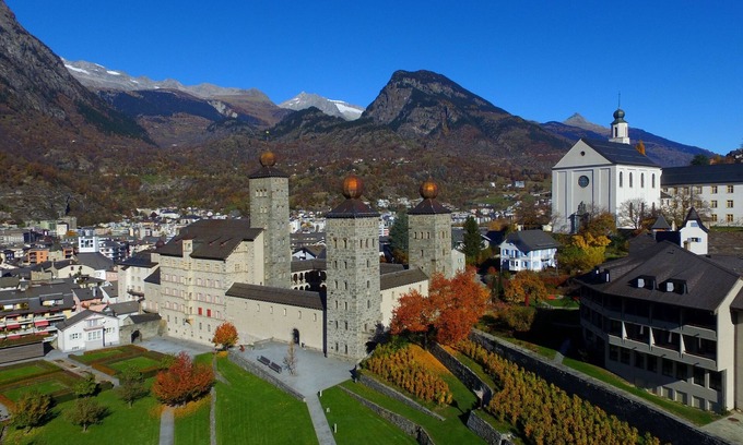 Brig Hotel | Schlosshotel - Self Check-In Hotel am Schlosspark