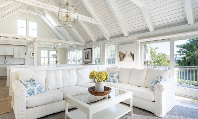 Siasconset House | Sconset Home: Renovated, Light and Bright on an Oversized Property