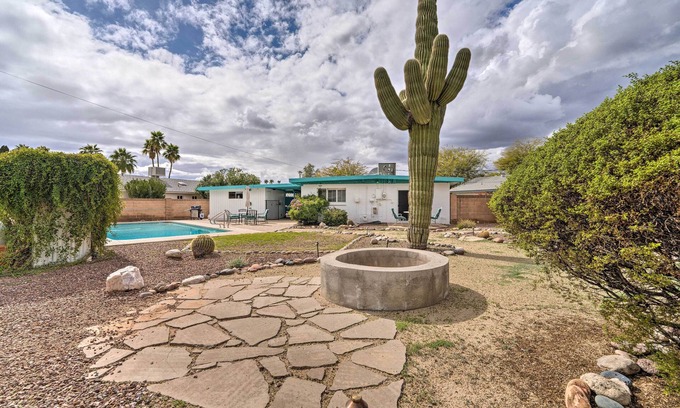 Southwest Village House | Scottsdale Getaway w/Pool: Walk to Old Town!