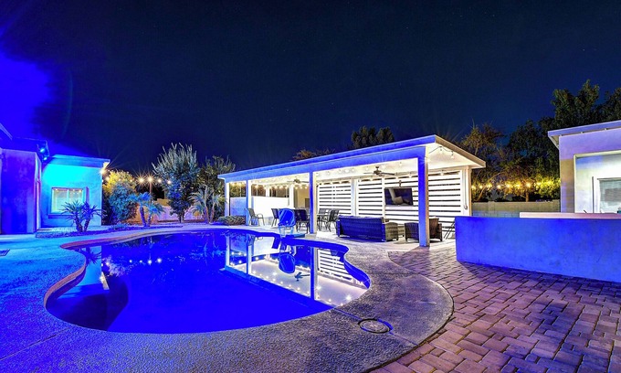 Shea North Estates House | Scottsdalestays: 9BR/6BA Luxury Estate with Pool, Hot Tub & Resort Amenities