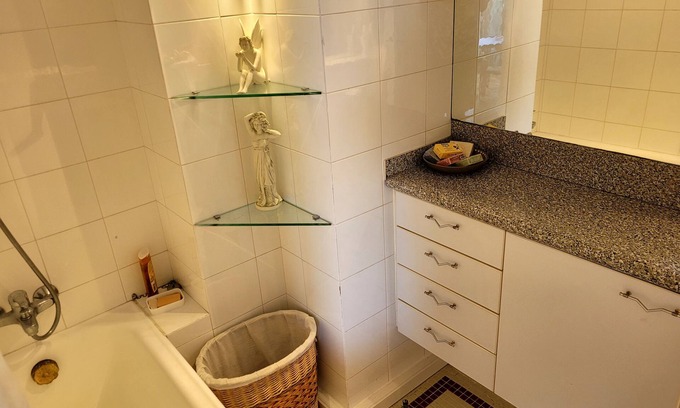 Mandelieu-la-Napoule Beach Apartment | SEA/BEACH-FLAT MANDELIEU