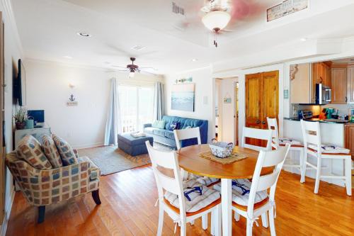 Miramar Beach House | Sea Cabin 6A