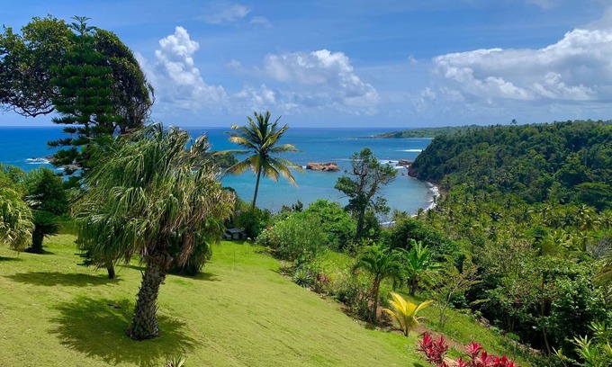 Calibishie Cottage | Sea Cliff Eco-Cottages & Gin Distillery