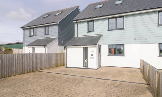 Marazion Cottage | SEA DREAMS, pet friendly, country holiday cottage in Marazion
