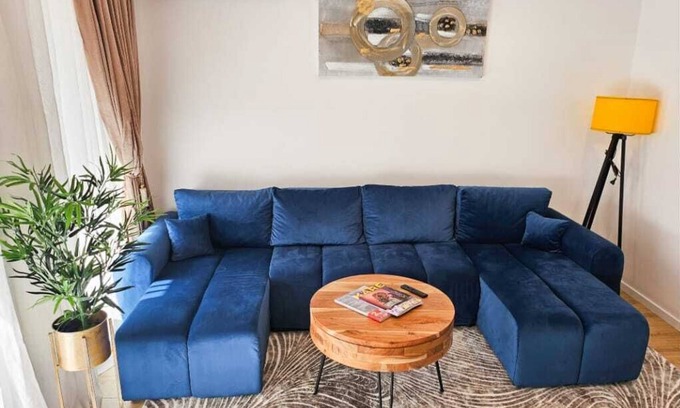 Odesos Apartment | Sea garden luxury appartment top center