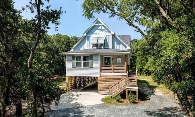 Southern Shores House | Sea Glass Shack | 2,025 ft to the beach | Private Pool and Hot Tub